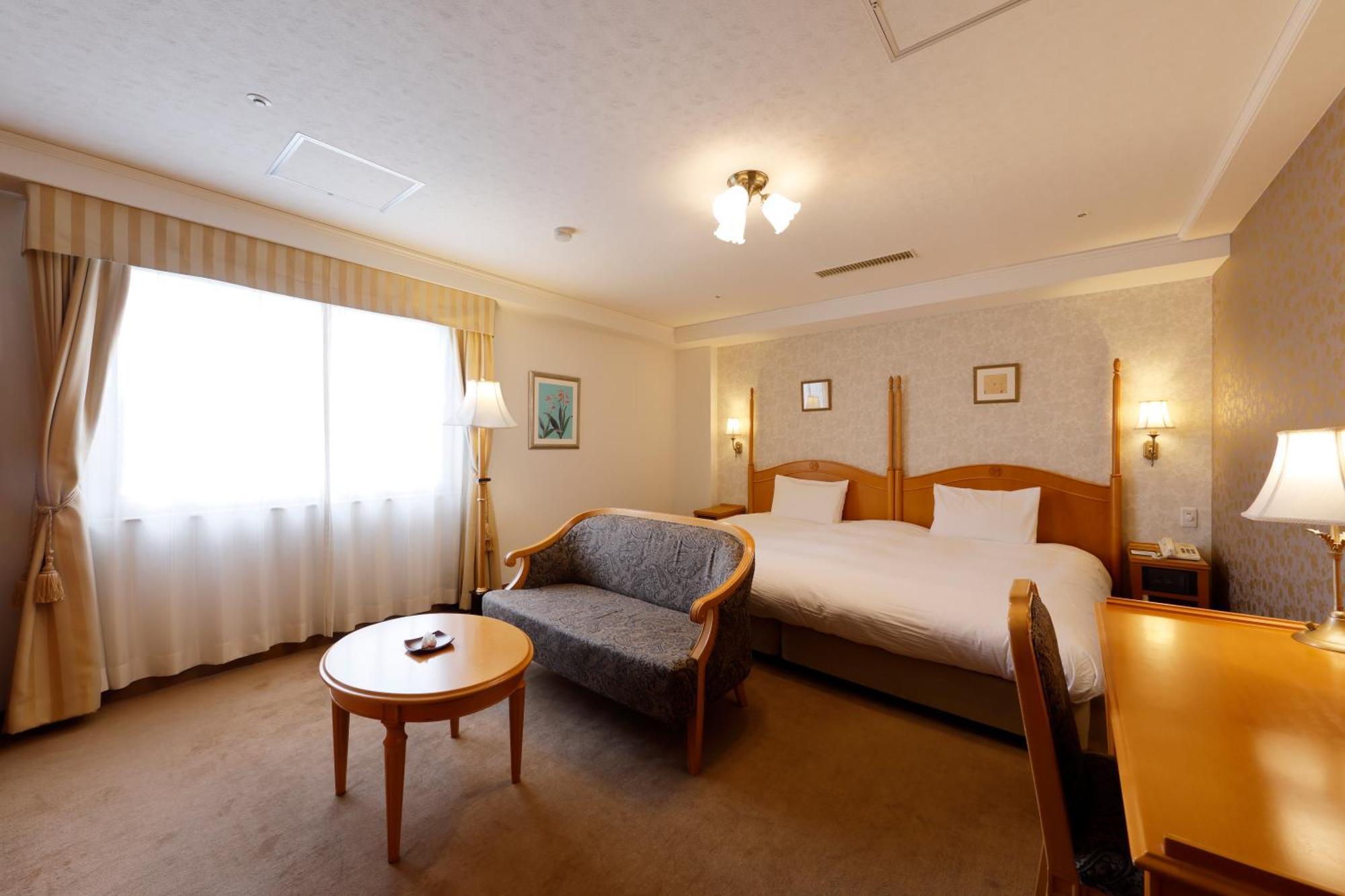 Kanazawa Hakuchoro Hotel Sanraku -Natural Hot Spring- Luaran gambar A room at the hotel